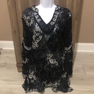 Once 1 again lace top size large